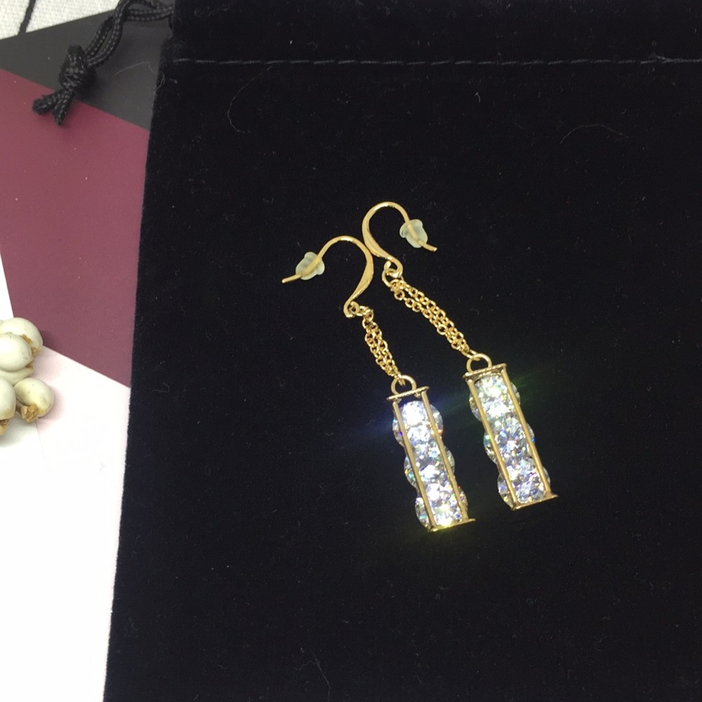 Triple diamond gold tone drop earrings - Picture 5 of 6